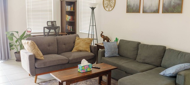 Spacious 3 BR Home - Pool/Playground, L2 EV Charger, Free Parking, Near Freeway