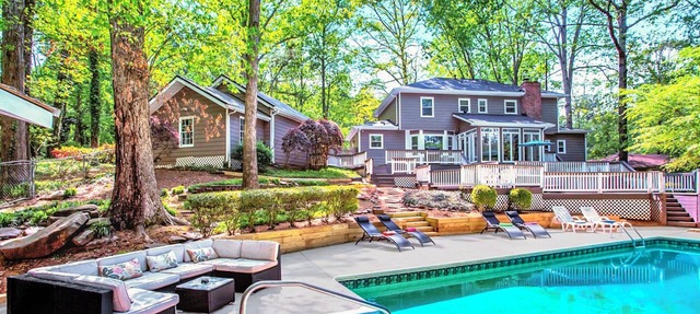 Spacious 3-level Fun House Pool HotTub Theater GameRoom BBQ