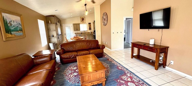 Spacious 4-bedroom house with AC in brilliant Albuquerque