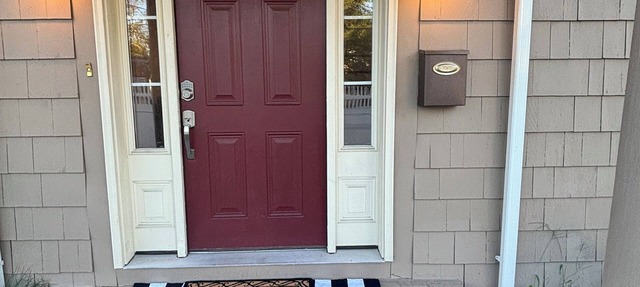 Spacious 4-bedroom with four and half bathrooms