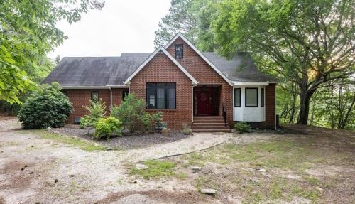 Spacious 4BR Getaway w Games Pier Firepit
