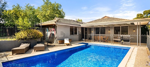 Spacious 5-Bed Home with Pool in Glen Iris
