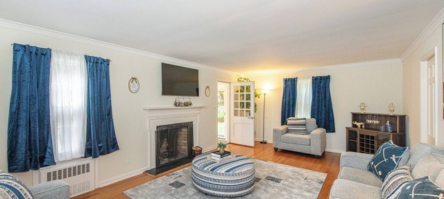 Spacious 5-Bedroom 6 Bed House In Gorgeous Upper Montclair with AC, Theater Room
