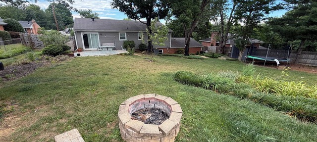 Spacious 5-bedroom house with fenced in backyard in Roanoke, Virginia.