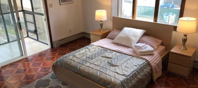 Spacious 7 Bed, 3 Bath spanning two separate floors. CLOSE TO NYC 30 day minimum