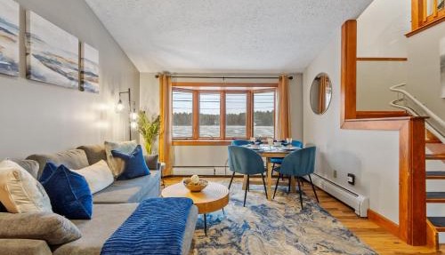 Spacious Accessible Waterfront Retreat