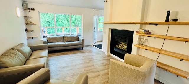 Spacious Alaska Basecamp - Close to Trails, Wildlife, Shopping, & Adventures