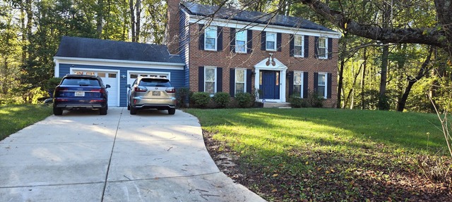 Spacious and Family Friendly 6-bedrooms house in delightful Silver Spring.