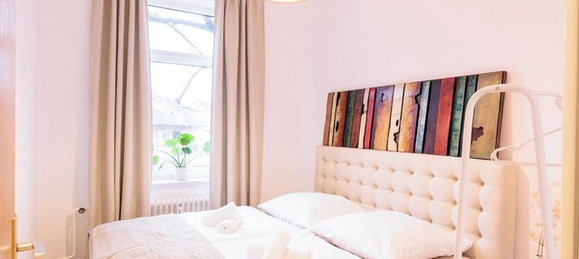 Spacious and quiet apartment on the canal