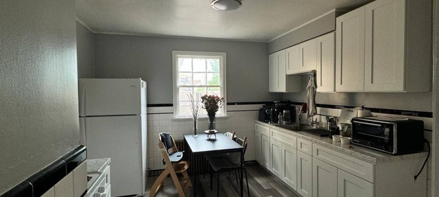 Spacious apartment for traveling professionals or group vacations