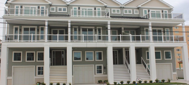 Spacious beachblock house with pool, oceanview, 4 decks near boardwalk