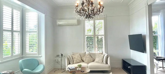 Spacious & beautifully appointed Parnell Villa with amazing city views