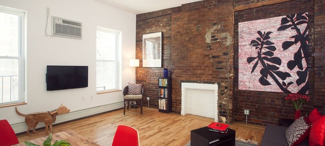 Spacious, Bright Artist Loft:Clean/WiFI/free prking/washr/dryr