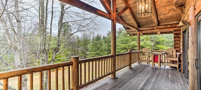 Spacious Cabin w/Decks Near Saratoga Springs