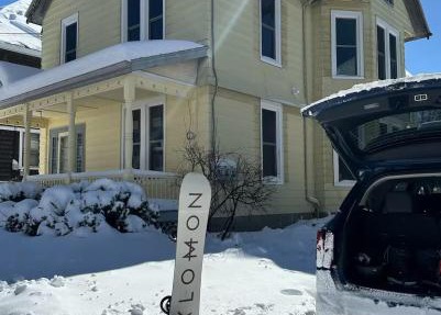 Spacious Central 4BR, Ski & Bike