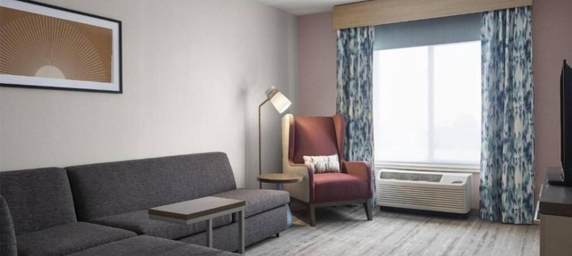 Spacious common areas | 2 units | King w/sofa bed, Indoor Pool, Gym & Breakfast