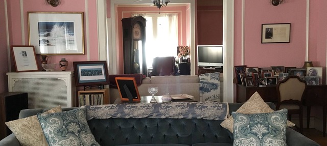 Spacious Coolidge Corner Brookline Home - 1 Block to Restaurants, Shops, Movies