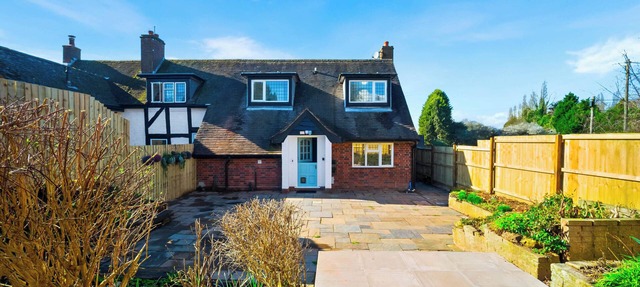 Spacious, Cosy & Chic Cottage with Hot tub