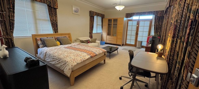 Spacious-Cozy Oversized Room in Leafy Strathfield