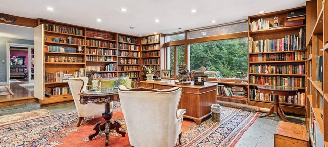 Spacious Dartmouth College Home-Perfect for Student Activities, Alumni Visits, or just a nice weekend getaway!