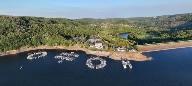 Spacious double suite with balcony and lake view