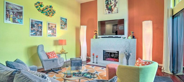 Spacious Downtown Palm Springs Condo with Patio