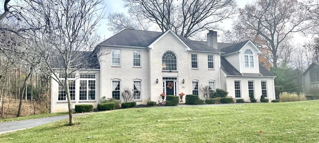 Spacious equipped 4-bedroom 3.5 bath estate home-Fox Chapel Borough- Pittsburgh