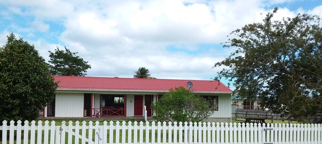 Spacious/Fully fenced/Pet Friendly/Internet - 250m to Township.