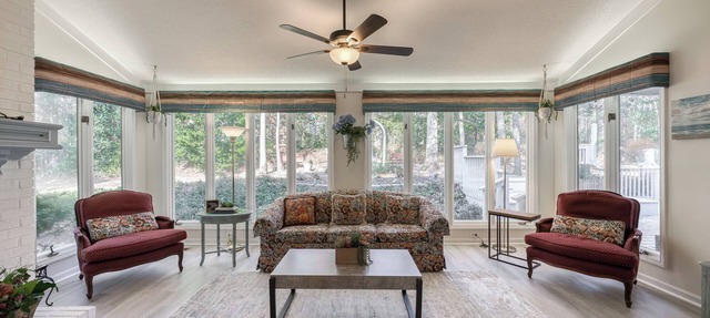 Spacious, Fun & Comfy Family Haven ~ Garden ~ BBQ!