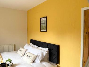 Spacious Hawarden Haven 3BR Free Parking Long Stay