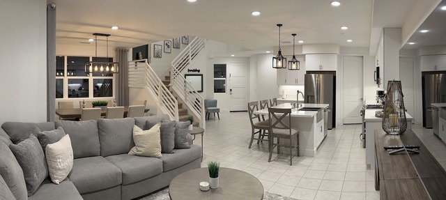 Spacious home in Palm Springs area, Indio. Close to all festivals. Sleeps 14+