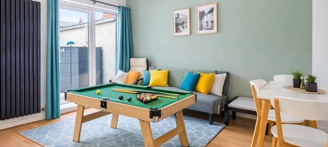 Spacious Home with 4 En-Suites
