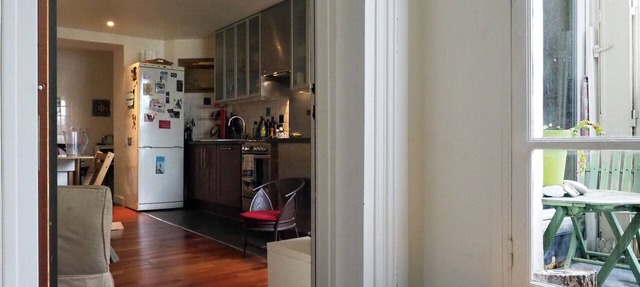 Spacious, light-filled 57m2 character apartment overlooking courtyard ideal for families