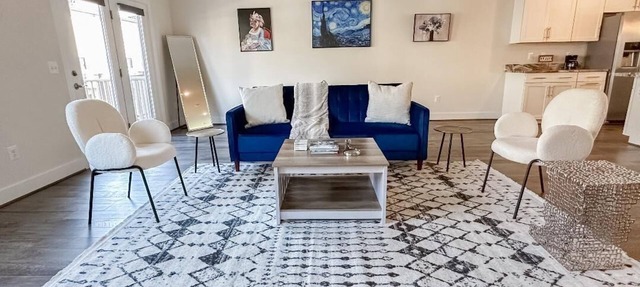 Spacious Luxury at One Loudoun