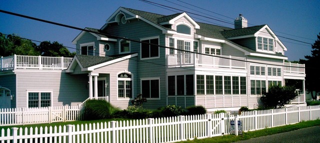 Spacious North Cape May Waterfront home on Delaware Bay comfortably sleeps 14