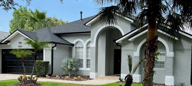 Spacious pool home with privacy,game room(15809)