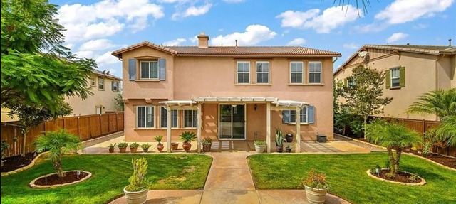 Spacious quiet home in Redlands