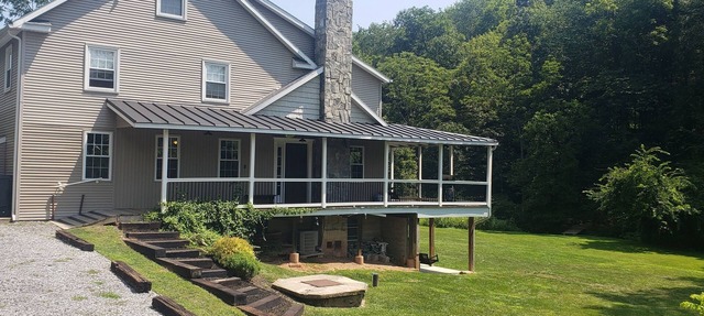 Spacious! Recent Remodel! 6 Min. to Raystown Lake! Linens&Towels provided!