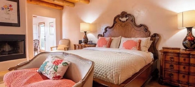 Spacious Santa Fe Retreat Near Downtown ,Views & Pet Friendly
