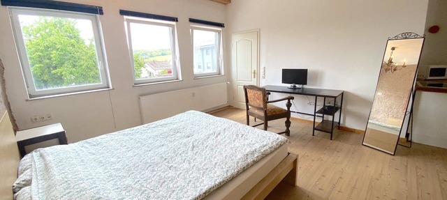 Spacious studio near Luxembourg