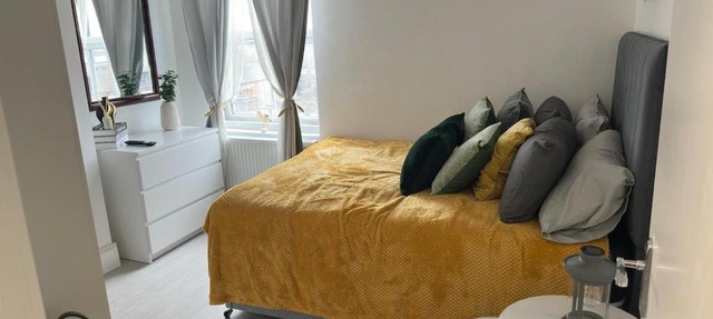 Spacious Studio with Separate the Kitchen 4A
