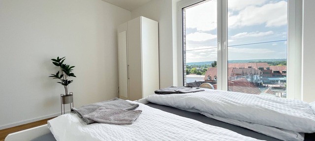 Spacious & stylish apartment I home2share