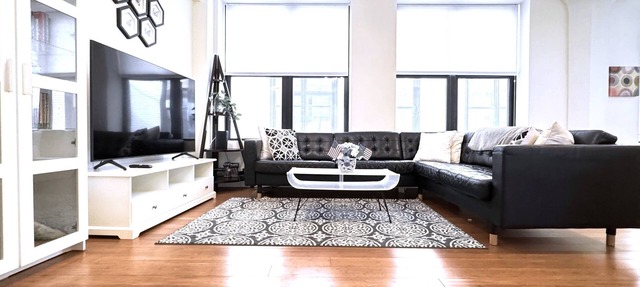Spacious Sunlit 3BR Center of Downtown Boston Family Favorite