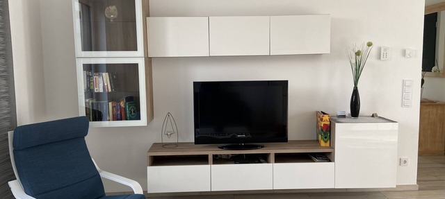 Spacious vacation apartment with a view of the vineyards in Mehring