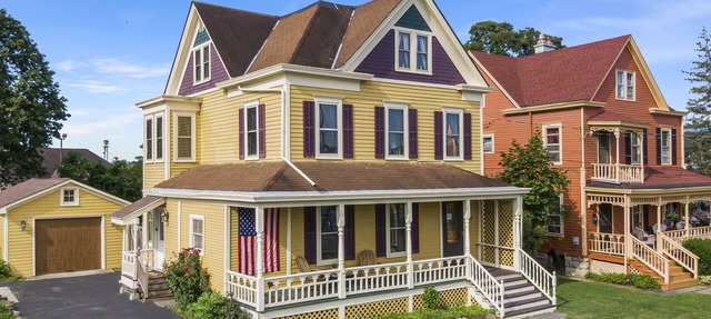 Spacious Victorian in the heart of Catskill Village - Close to All