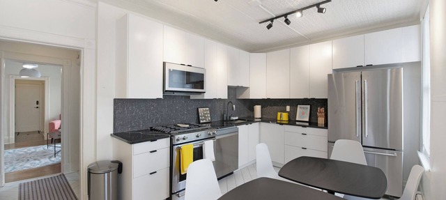 Spacious Victorian with Parking Available