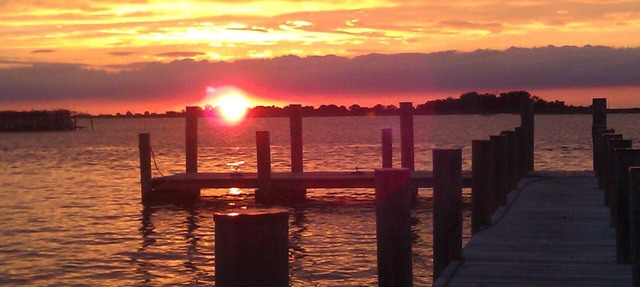 Spectacular Sunsets- Waterfront Home On Smith Island