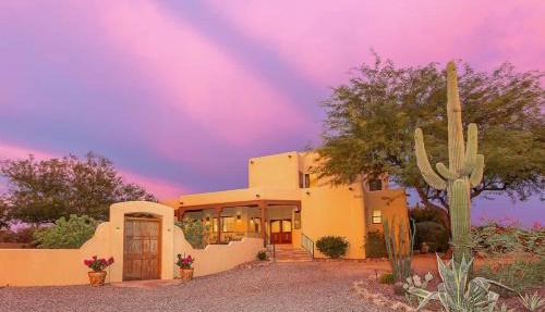 Spectacular Views, Heated Pool, and Outdoor BBQ