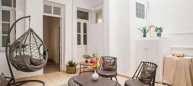 Splendid Full 5BDR/3bath/2kitchens Mansion in ATH