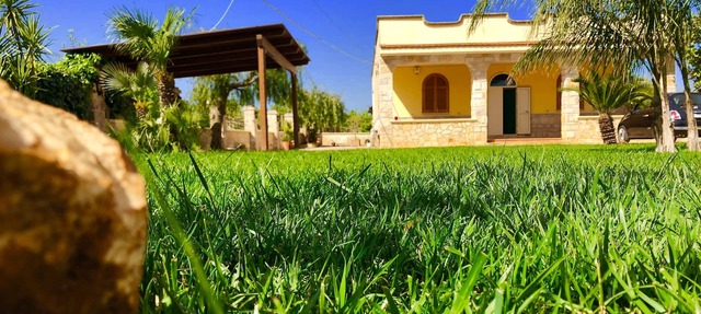 Splendid Villa with Relax Pool in Puglia